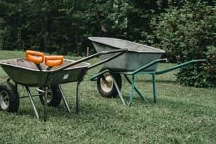 garden-wheel-barrow